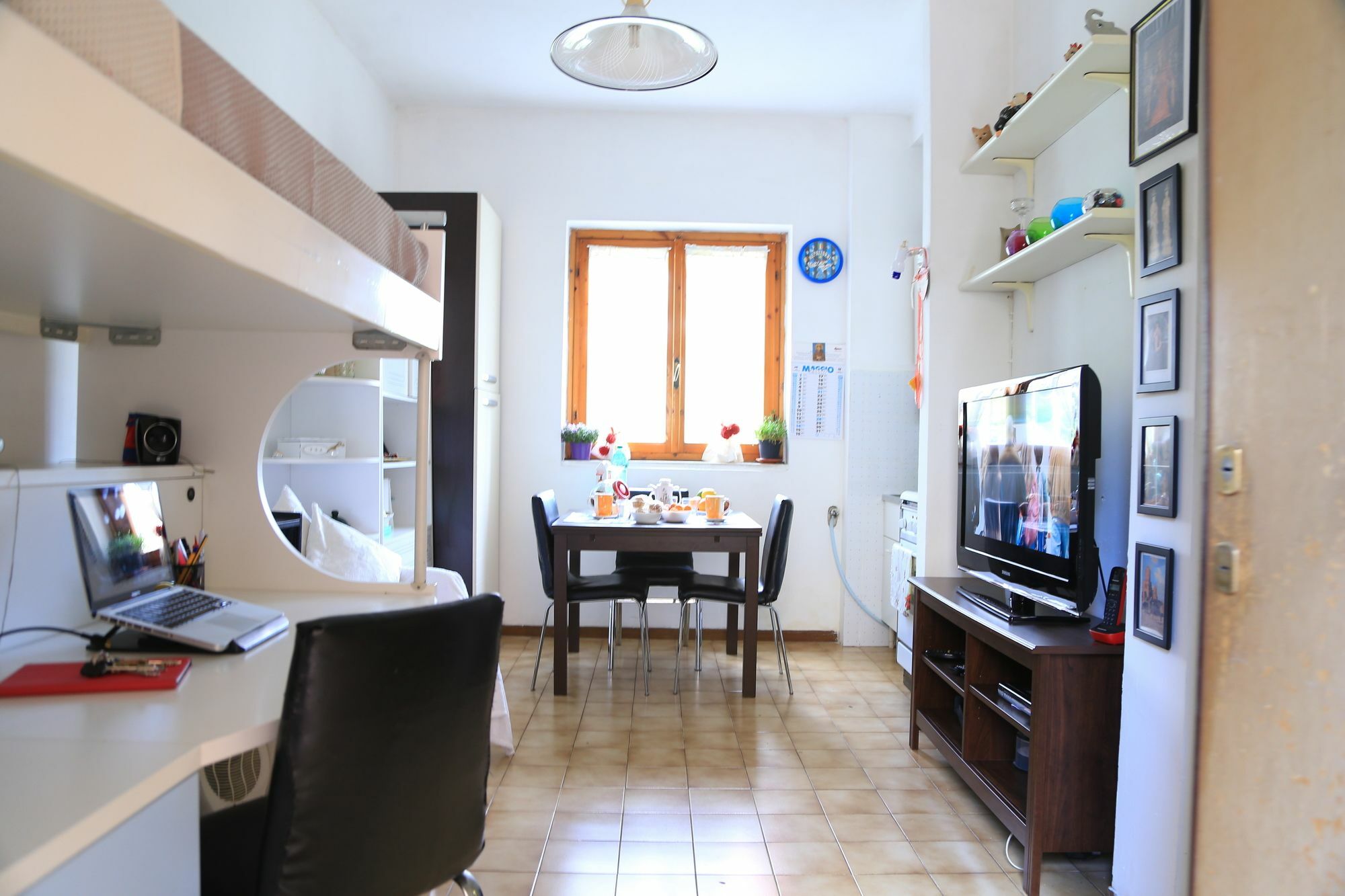 Candy Apartment Rom