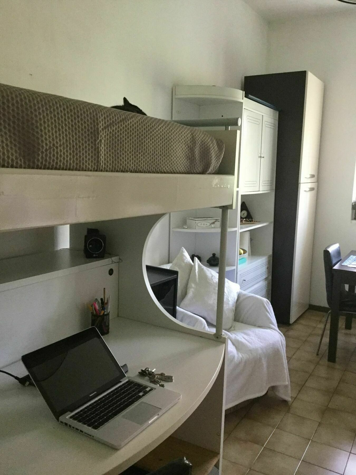 Apartment Candy Rom